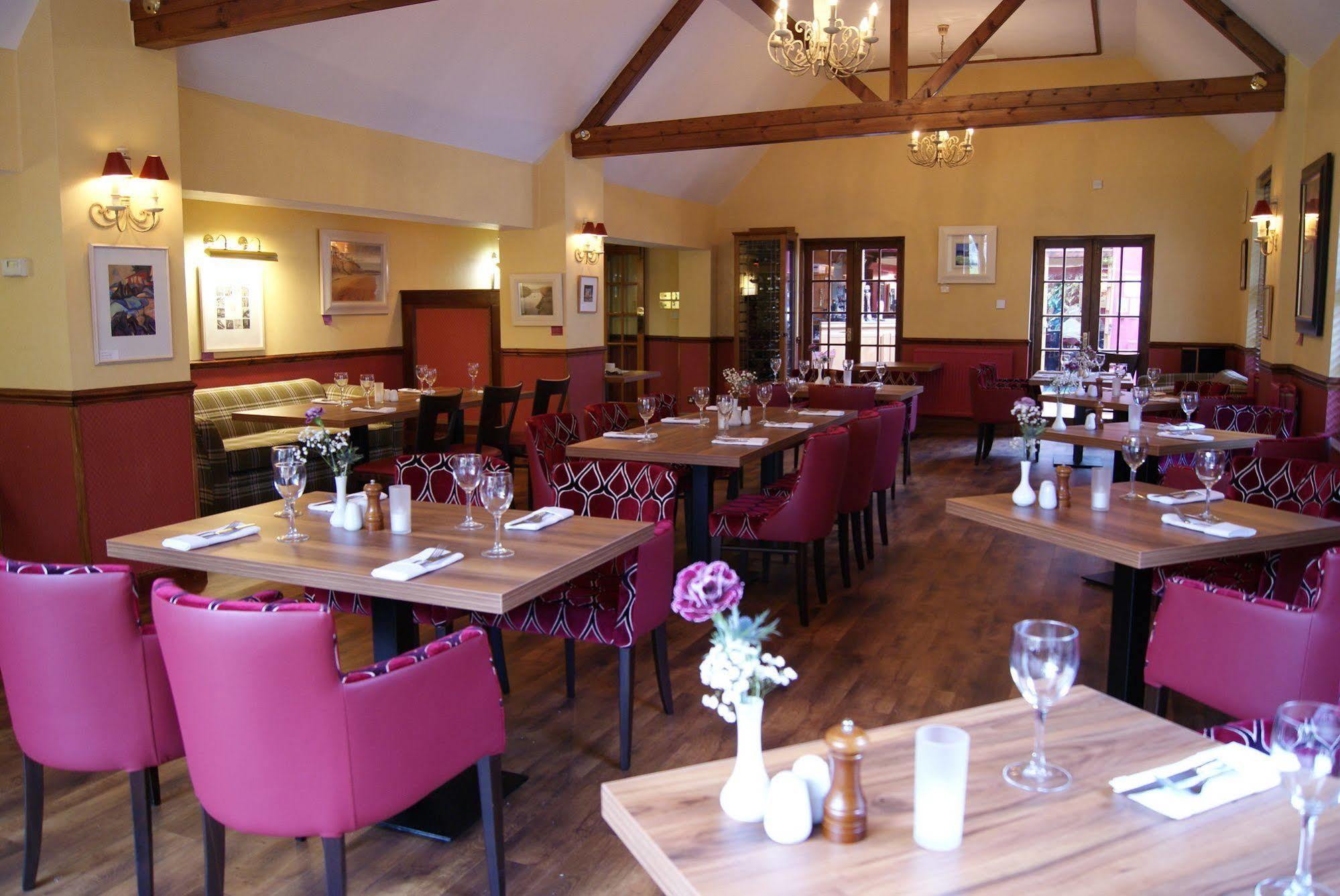 Selkirk Arms Hotel Kirkcudbright Esterno foto
